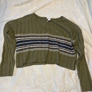 Women’s Rue 21 crop sweater